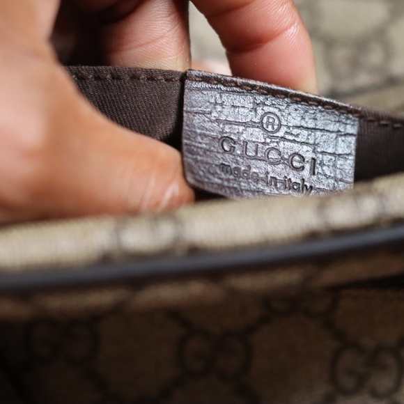 Authentic GUCCI Clutch Bag GG PVC Leather - Picture 10 of 13